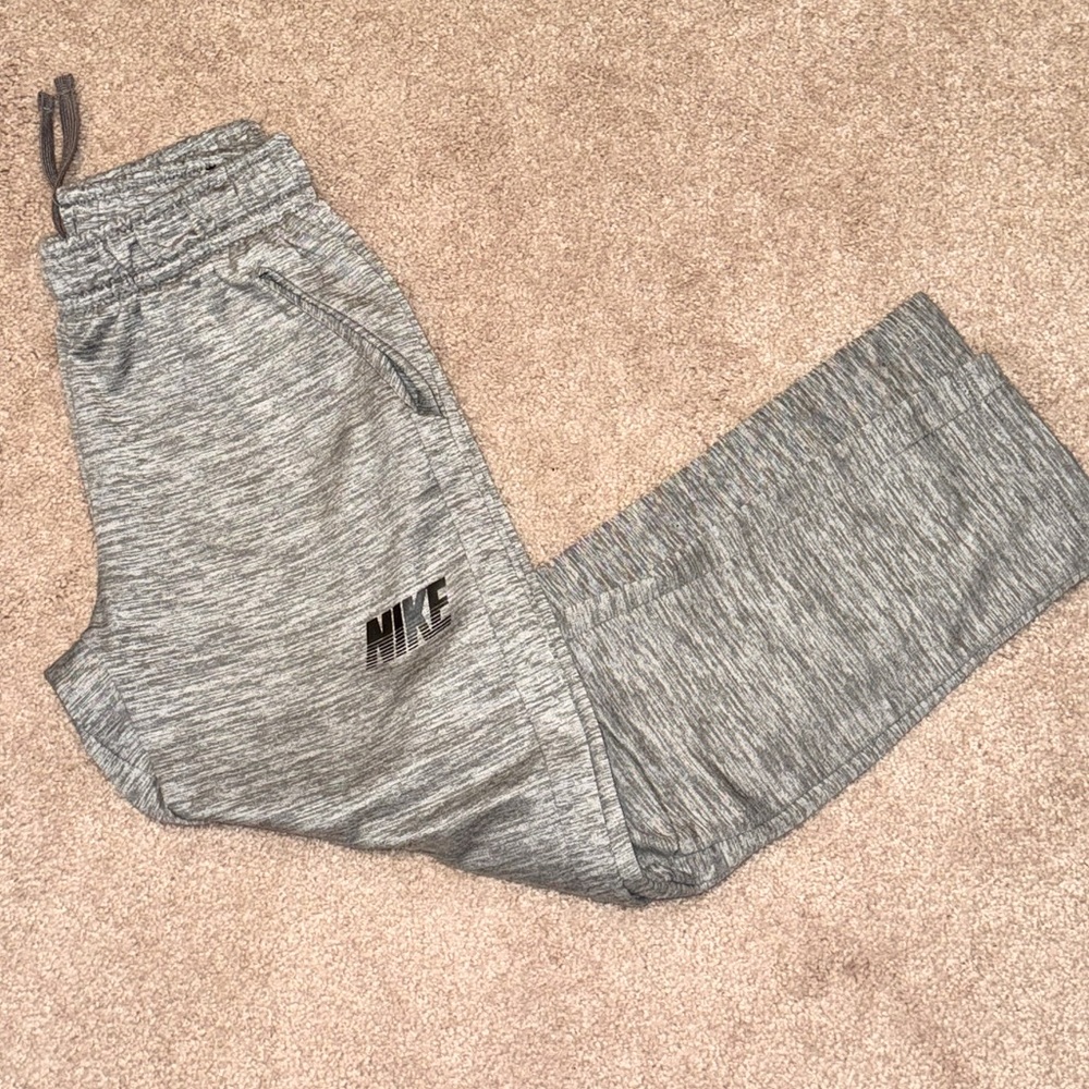 NIKE Sweatpants Big Boys size Medium